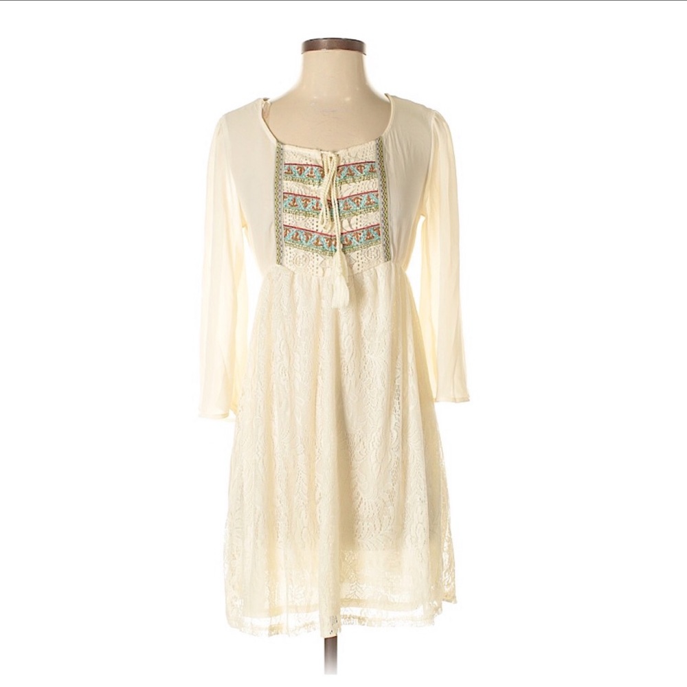Flying Tomato Ivory Embroidered Crochet Dress - Picture 3 of 7